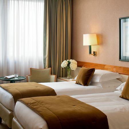 Starhotels President Genova Esterno foto