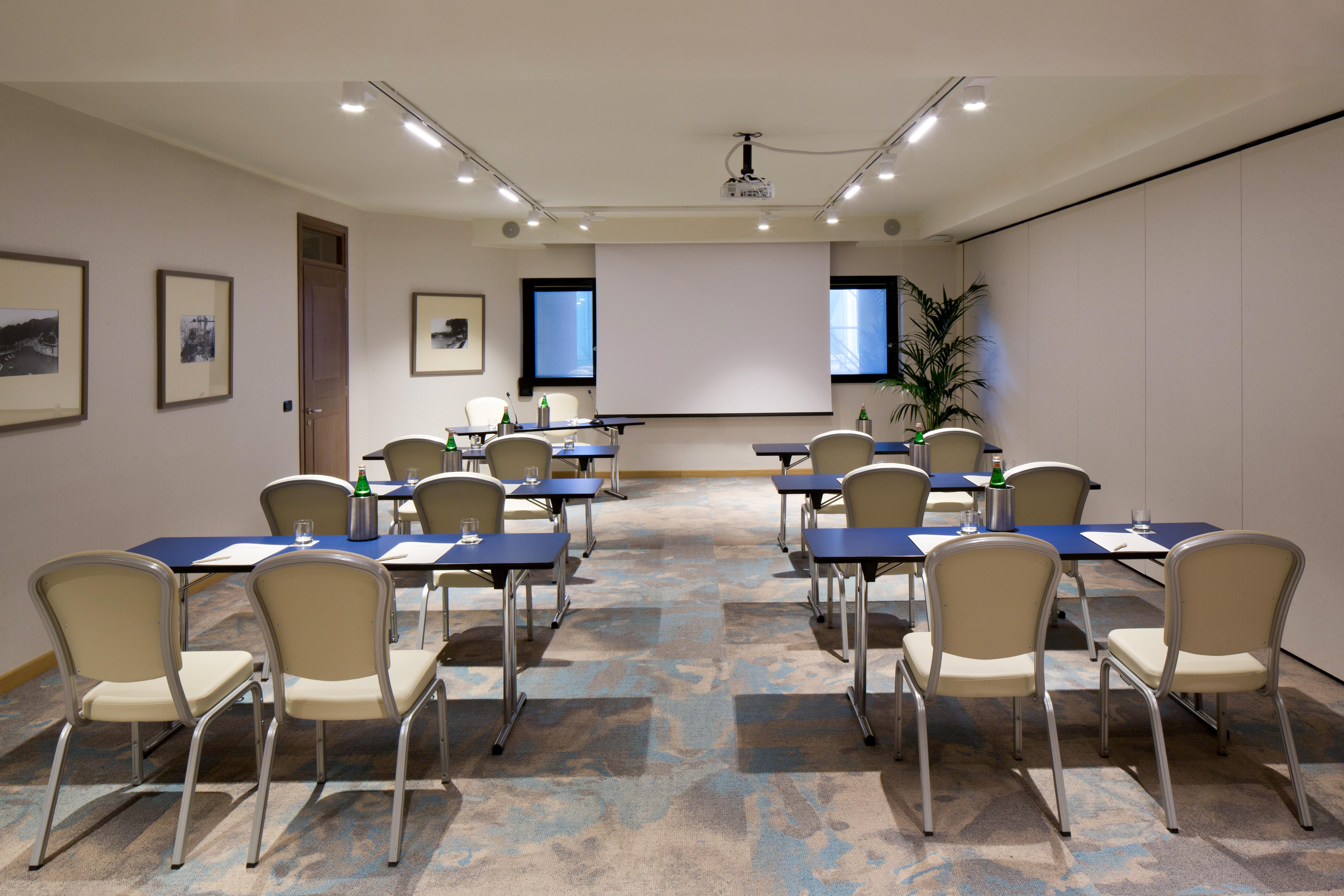Starhotels President Genova Esterno foto