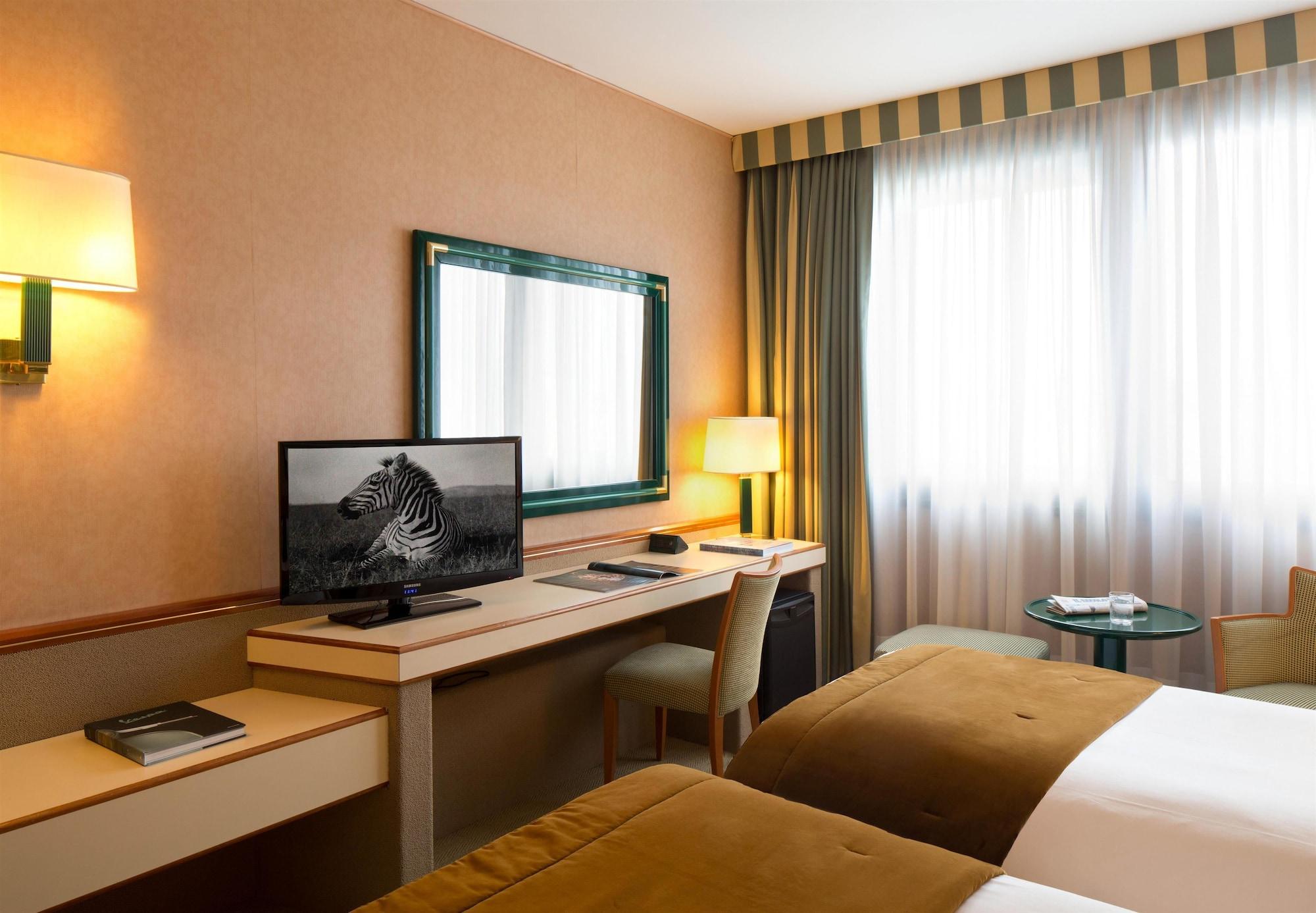 Starhotels President Genova Esterno foto