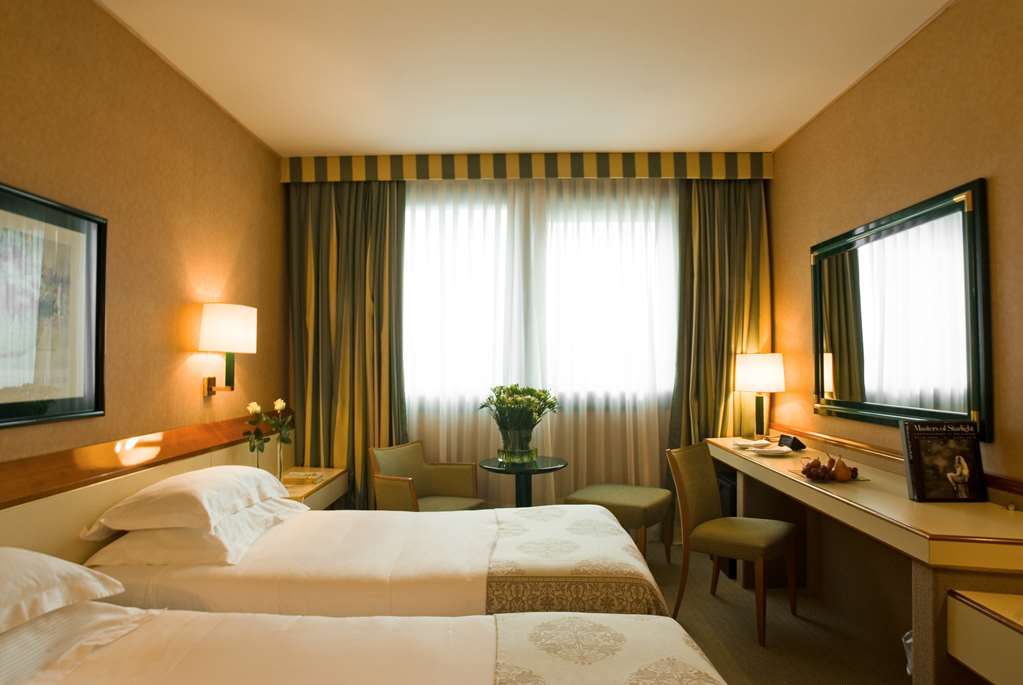 Starhotels President Genova Camera foto